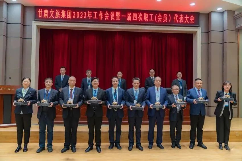 202306261687743631268475.jpeg 2022年最佳團隊.jpeg