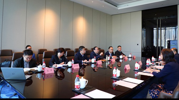 武威市委副書記、市長周偉一行與甘肅文旅集團交流座談