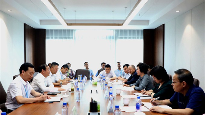 省委組織部副部長(zhǎng)、省人社廳廳長(zhǎng)周麗寧一行來(lái)集團(tuán)調(diào)研指導(dǎo)工作