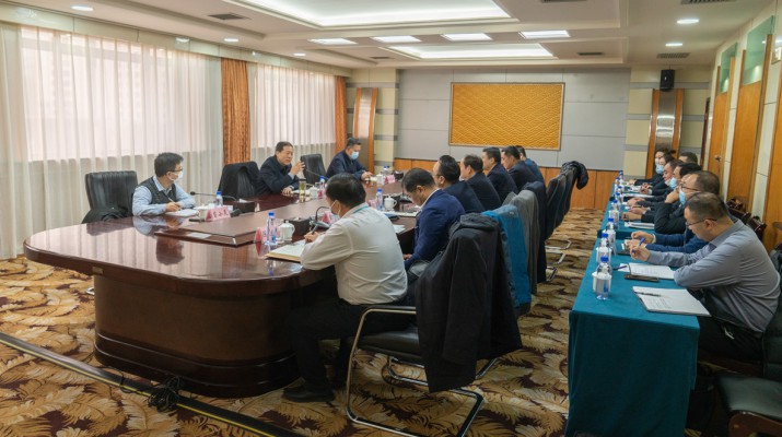 省政府國資委黨委書記、主任吳萬華到蘭州飯店調(diào)研